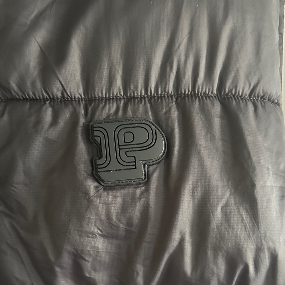 PINK Victoria's Secret Charcoal Puffer Vest - Picture 2 of 4
